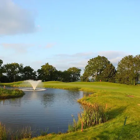 Self Catering At The & Golf Domek letniskowy *
